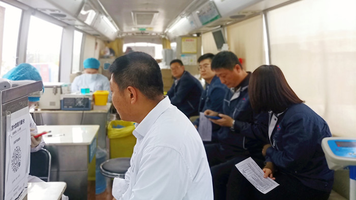 沈陽航空產(chǎn)業(yè)集團(tuán)組織員工開展“獻(xiàn)熱血、踐初心”無償獻(xiàn)血活動(dòng)